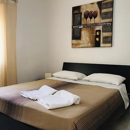 Club One Bed 72g Апартаменты Пиццо